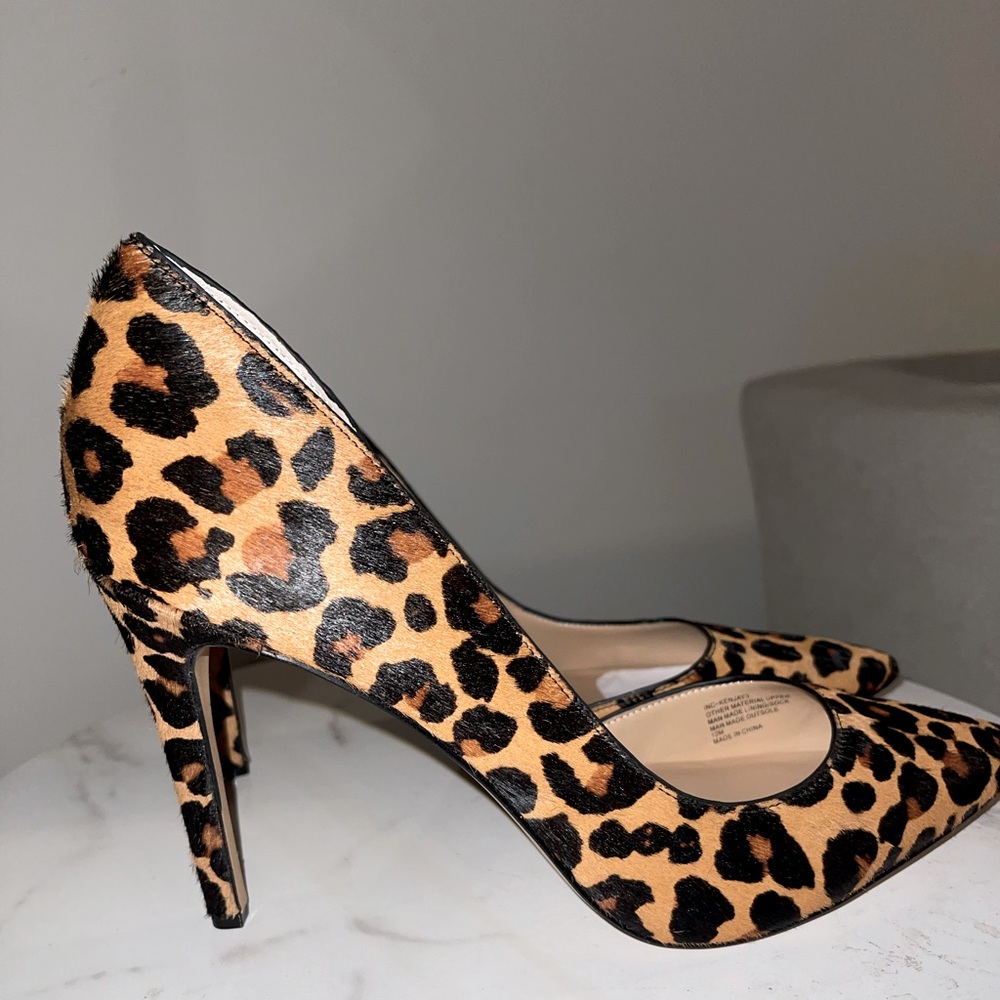 INC CHEETAH PRINT HEELS